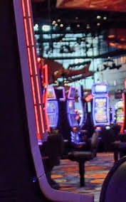 Filipino player accessing jljl casino games on a mobile browser